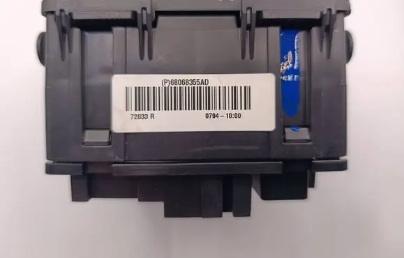 Fiat Freemont Fuse module 68068355AD 72033R 07941000