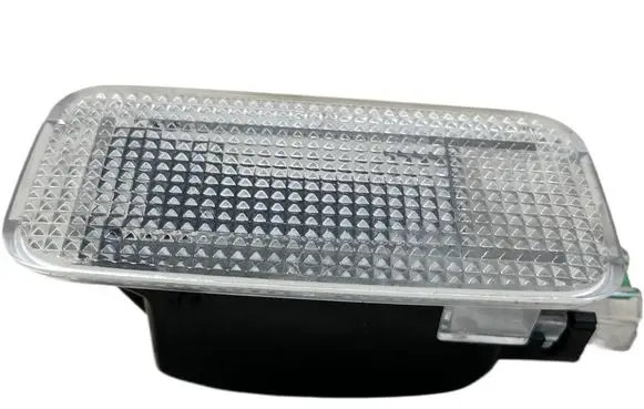 Toyota Avensis T270 Other interior light 8133002060 81330-02060