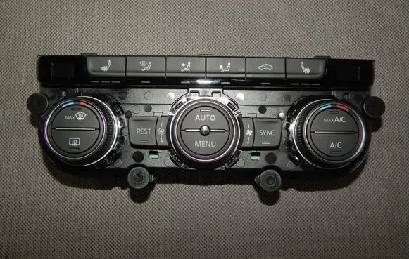 Volkswagen Tiguan Climate control unit 5NA907044D