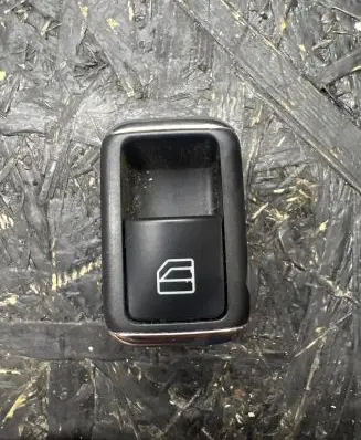 Mercedes-Benz C W204 Electric window control switch A2048707358 10034661 03139101