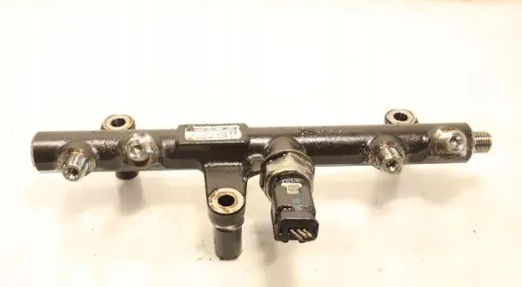 Citroen DS5 Fuel main line pipe 9681906680