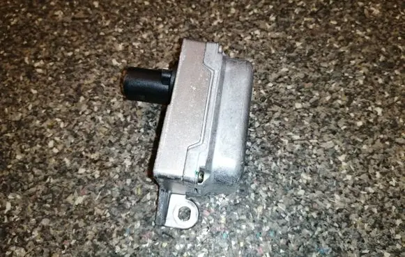 Volkswagen Touran I ESP acceleration yaw rate sensor 1K0907655B