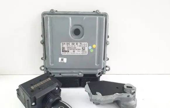 Engine ECU kit and lock set
