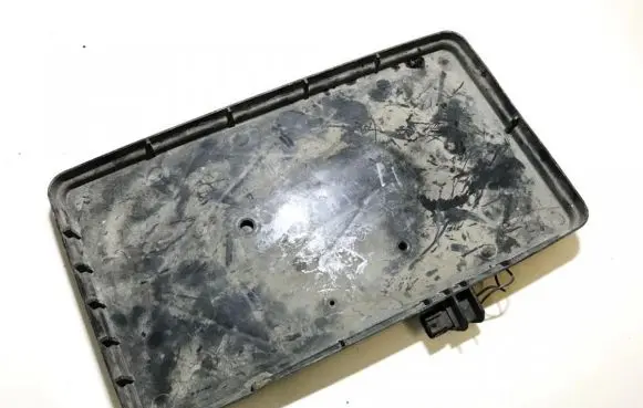 Battery box tray