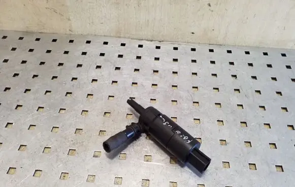 Volkswagen Polo Headlight washer pump 3B7955681