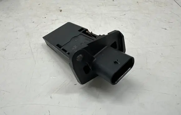 BMW X7 G07 Mass air flow meter 8580022