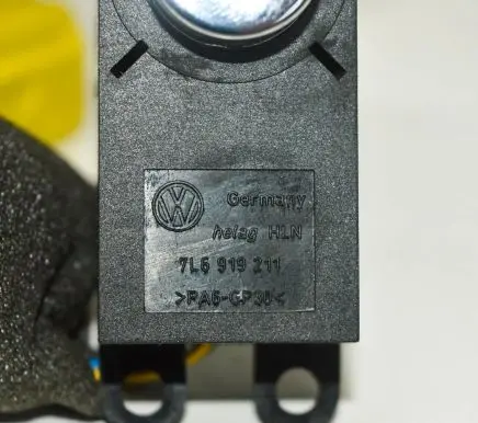 Volkswagen Touareg I Other switches/knobs/shifts 7L6919211