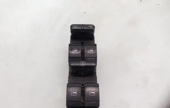 Volkswagen PASSAT B5 Electric window control switch 03755000