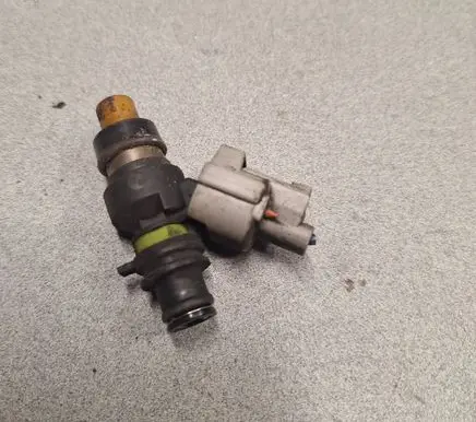Subaru Legacy Fuel injector FBYCG50 5006404