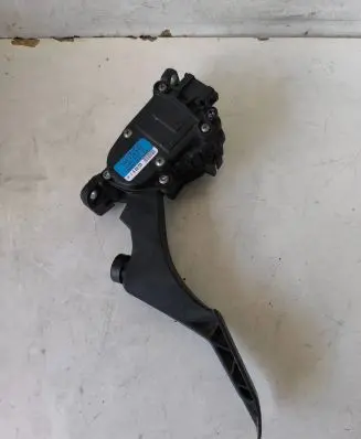 Volkswagen Transporter - Caravelle T5 Accelerator throttle pedal 7H1723503 6PV00849502