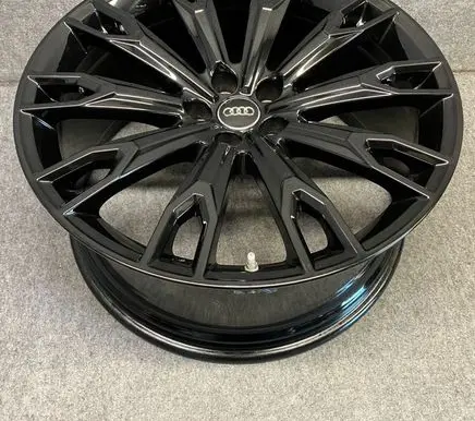 Audi Q7 4M R21 alloy rim 4M0601025BS