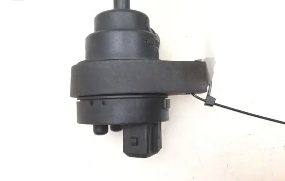 BMW 5 E39 Turbo solenoid valve 1748875