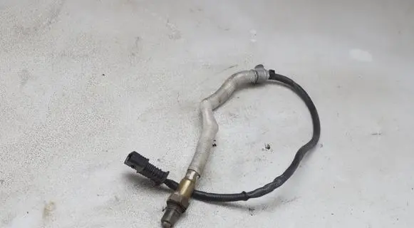 BMW X3 F25 Lambda probe sensor 7589476 0258027001