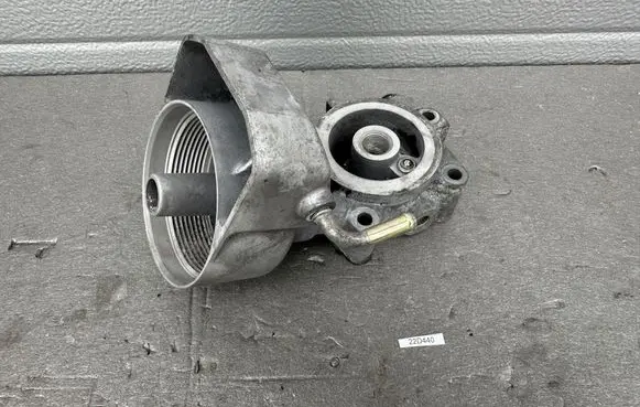 Nissan King Cab, Navara Oil filter mounting bracket 15200VK500