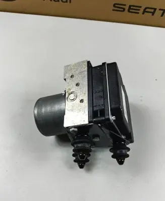 Audi A5 8T 8F ABS Pump 8K0907379CP 8K0614517HA