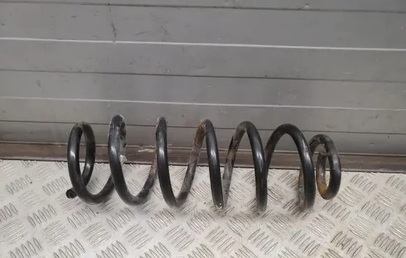 Dodge Durango III Front coil spring 68085205AB