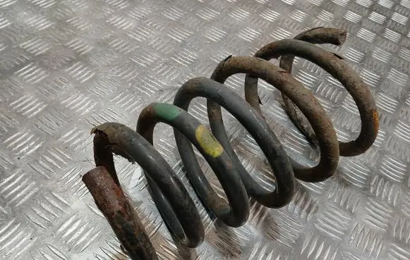 Volvo XC90 Rear coil spring