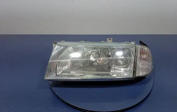 Skoda Octavia Mk2 (1Z) Headlight/headlamp 1U1941015K