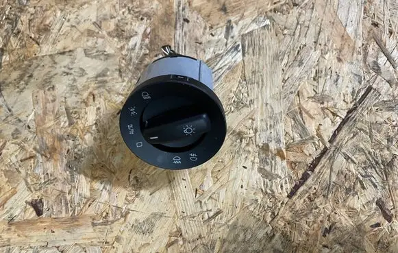 Skoda Yeti (5L) Light switch 5L0941431E