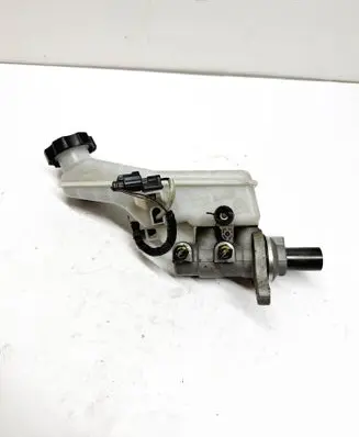 Hyundai Tucson TL Brake fluid reservoir 