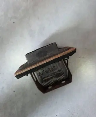 Chrysler Voyager Heater blower motor/fan resistor 4677180F
