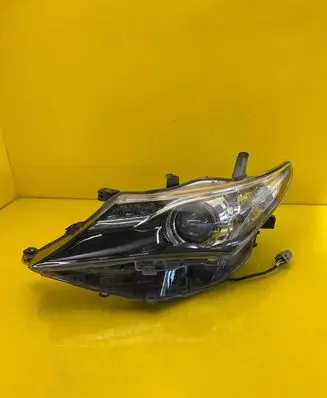 Toyota Auris E180 Headlight/headlamp 81150-02E21