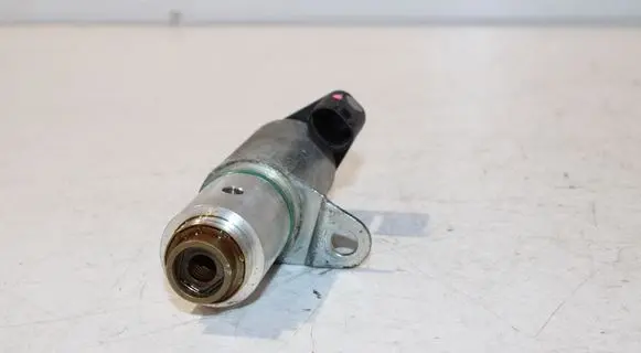 Volvo C30 Camshaft vanos timing valve 31216222
