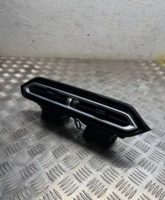 BMW i4 Dash center air vent grill 5A04CE308 A108TS02