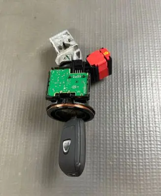 Dacia Duster II Ignition lock N0505085 N0505086