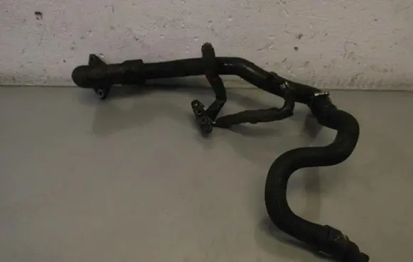 Peugeot 3008 I Engine coolant pipe/hose