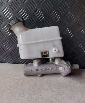 Hyundai Tucson JM Master brake cylinder BM111073