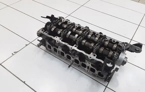 Opel Astra H Engine head 