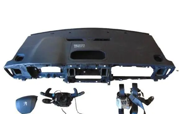 Peugeot Traveller Dashboard 