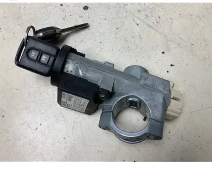 Nissan X-Trail T30 Ignition lock 28590C9902 2671032209 5WK48042A