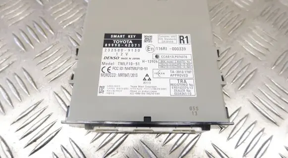 Toyota RAV 4 (XA40) Keyless (KESSY) go control unit/module 8999042071