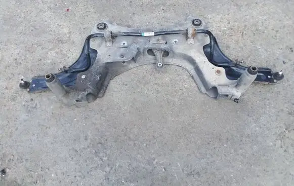 Renault Megane III Front subframe