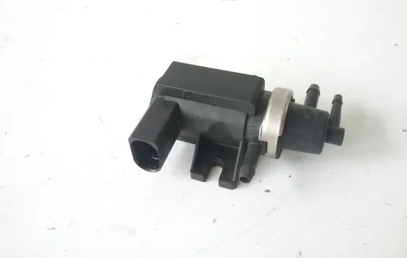 Volkswagen PASSAT B5.5 Turbo solenoid valve 1J0906627 72290320