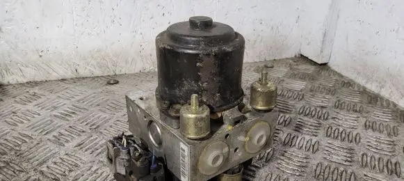 Toyota Land Cruiser (J100) ABS Pump 4451060020 221605092115