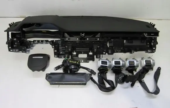 Peugeot Partner III Radio/GPS head unit trim 