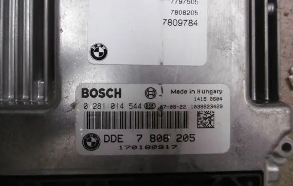 BMW X3 E83 Engine control unit/module 7808205 170180917 0281014544