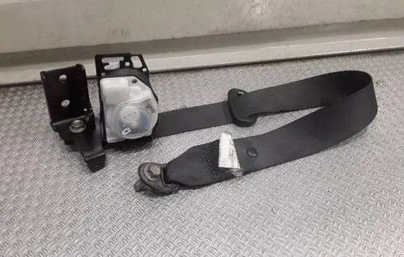 Subaru Impreza III Rear seatbelt TKAH0ES118