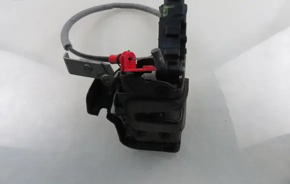 Ford Mondeo MK IV Front door lock 6M2AR21812AC
