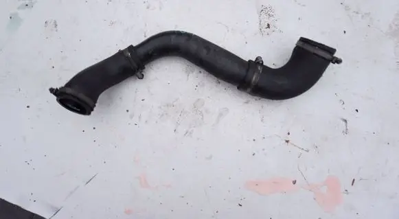 Ford C-MAX II Intake resonator PRZEWDRURA