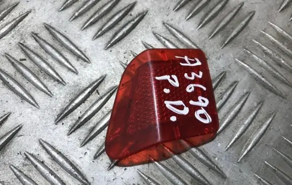 Ford Fiesta Front fender indicator light