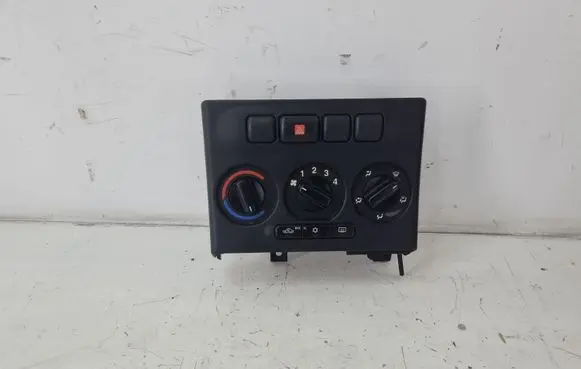 Opel Zafira A Climate control unit 90589777 231733
