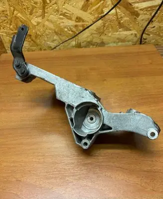 Audi A3 S3 8P Generator/alternator bracket 038903143R