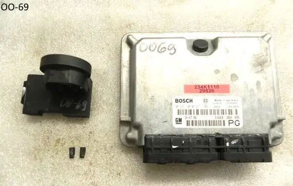 Opel Vectra B Engine control unit/module 24418927 13144390