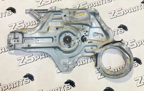 KIA Cerato Front window lifting mechanism without motor