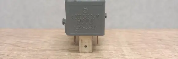 Mercedes-Benz ML W163 Other relay A0025422619