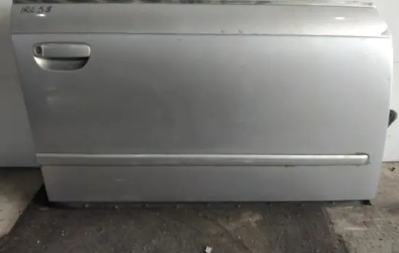 Audi A4 S4 B7 8E 8H Front door